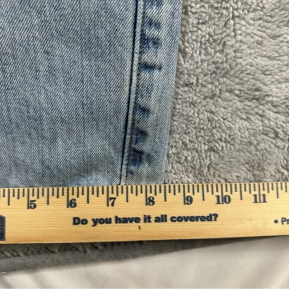 Levi’s 501 Y2K Light Wash Straight Leg Button Fly Jeans Size 34x32
